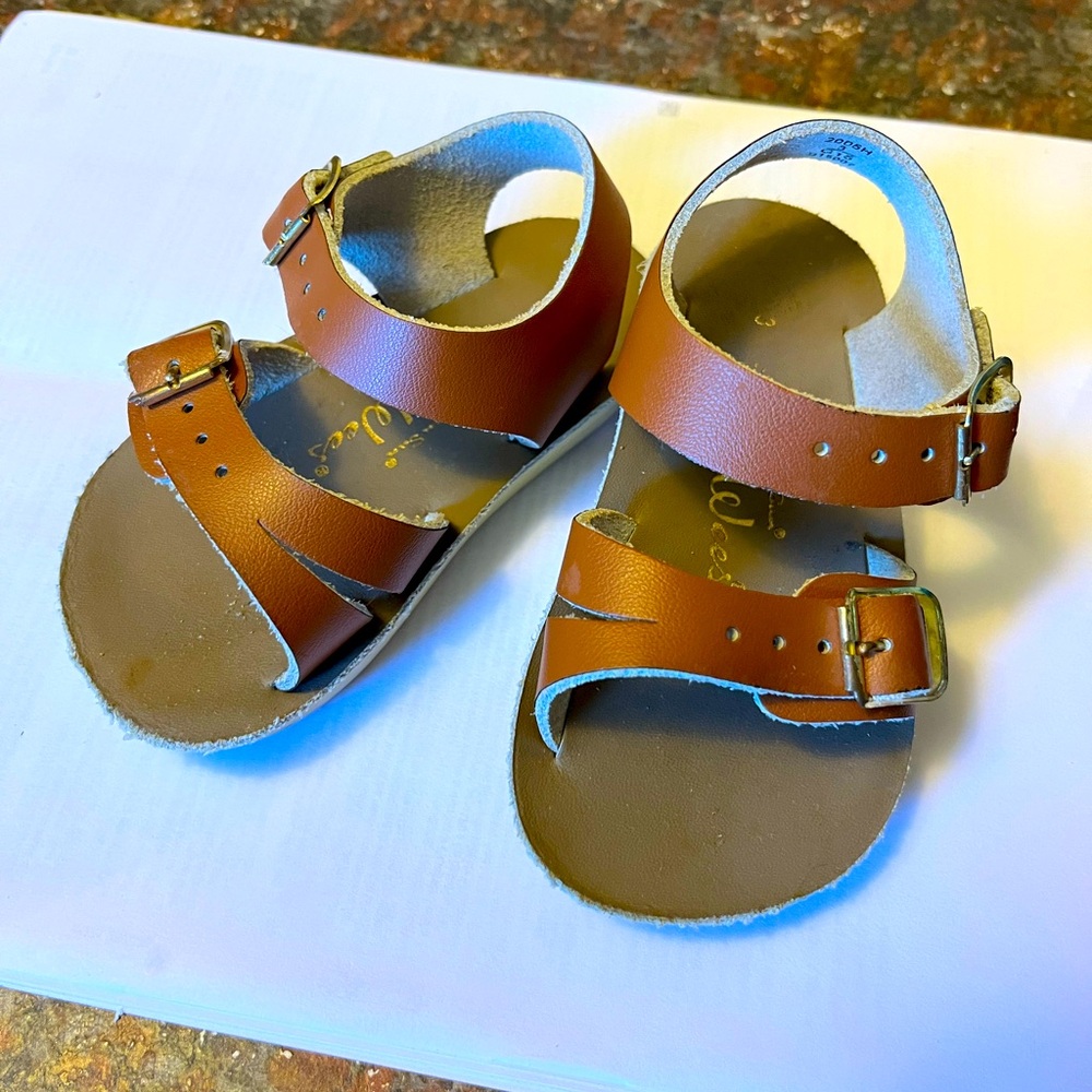 Sea Wees size 3 sandals